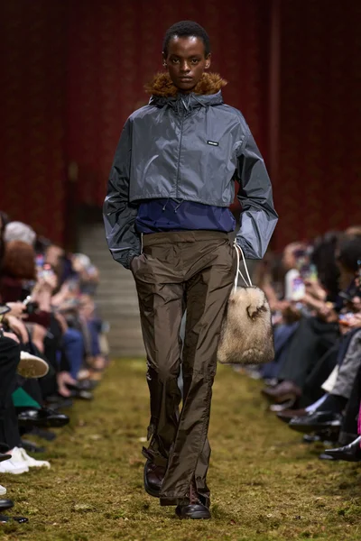 Look 39